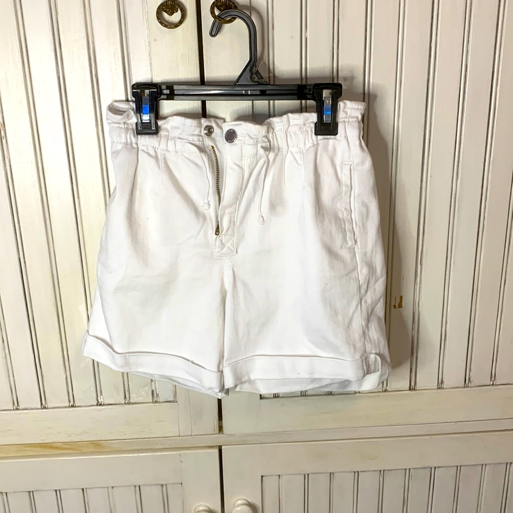 white jean shorts